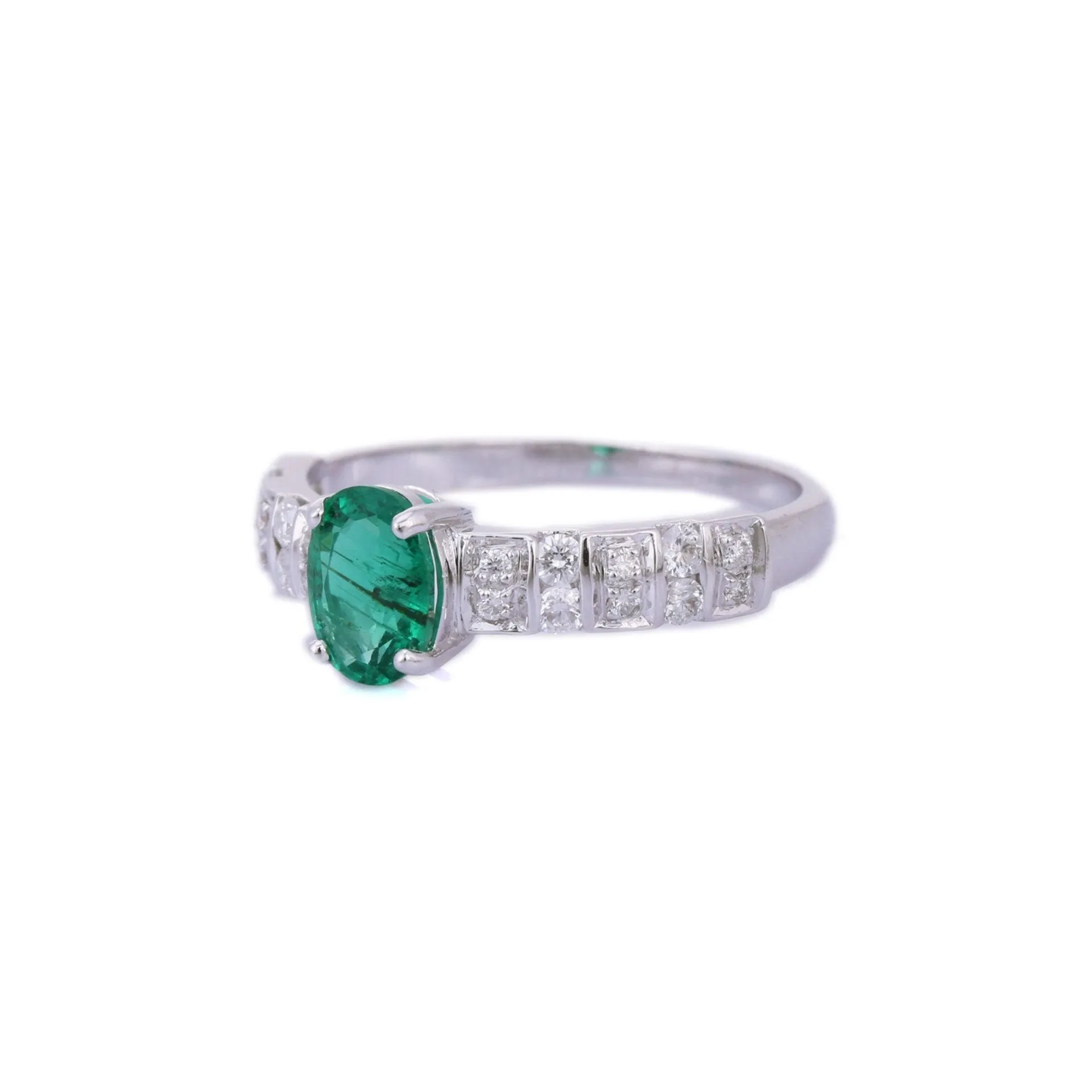 18K White Gold Emerald Ring