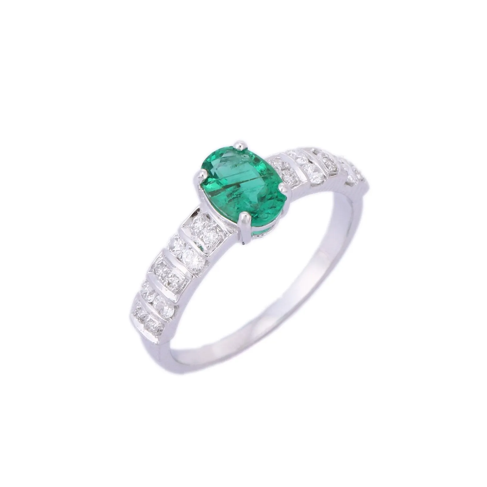 18K White Gold Emerald Ring