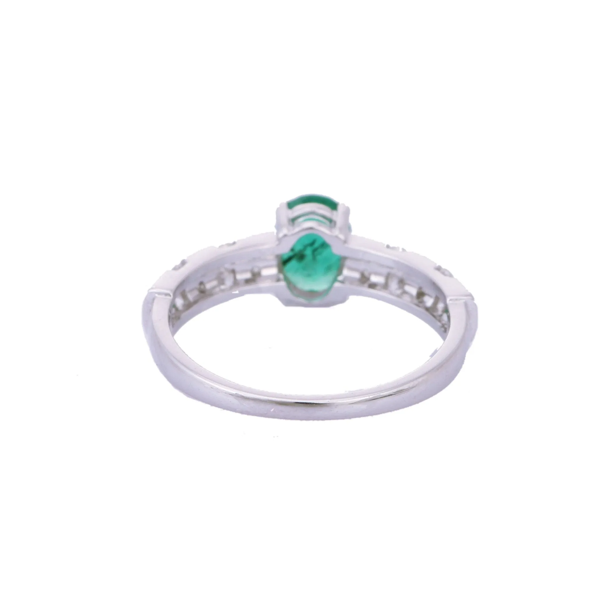 18K White Gold Emerald Ring