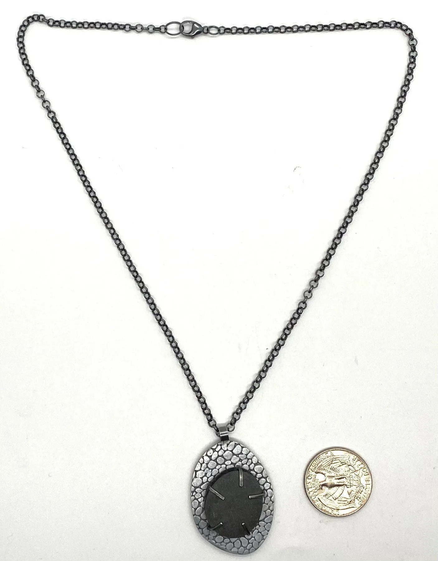 Pebble Patterned Prong Set RockNecklace