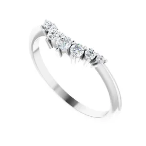 Round Diamond Arch Contour Tracer Wedding Band