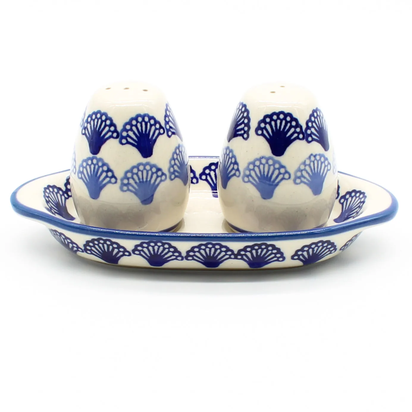 Salt & Pepper Set w/Tray in Seashells