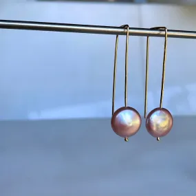 U earrings in pink pearls